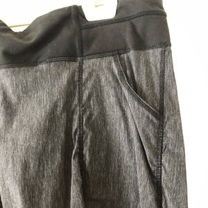 Ruched active pants in grey